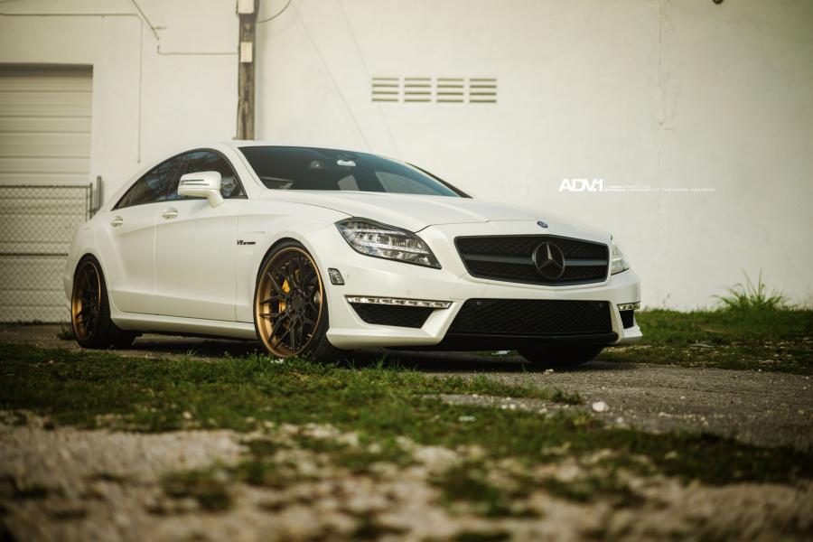  Mercedes-Benz CLS63 AMG on ADV.1 Wheels (ADV7TSCS) 2015 года  (фото 1 из 12)